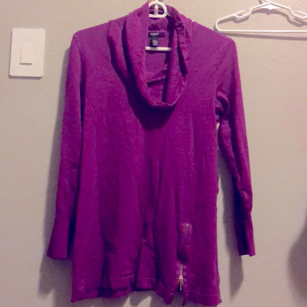 Super beautiful and comfy sweater